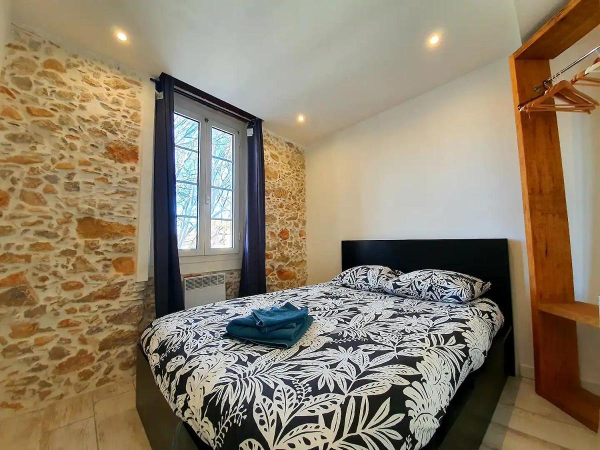 Freshly Tastefully Renovated Apartments In Heart Of Old Антіб Екстер'єр фото