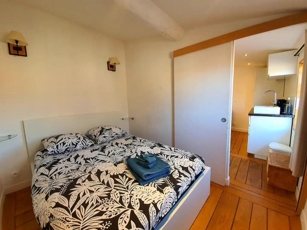Freshly Tastefully Renovated Apartments In Heart Of Old Антіб Екстер'єр фото