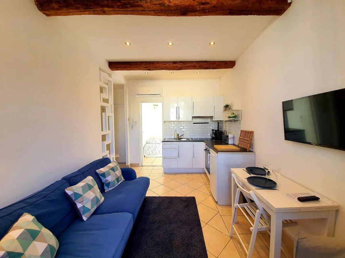 Freshly Tastefully Renovated Apartments In Heart Of Old Антіб Екстер'єр фото