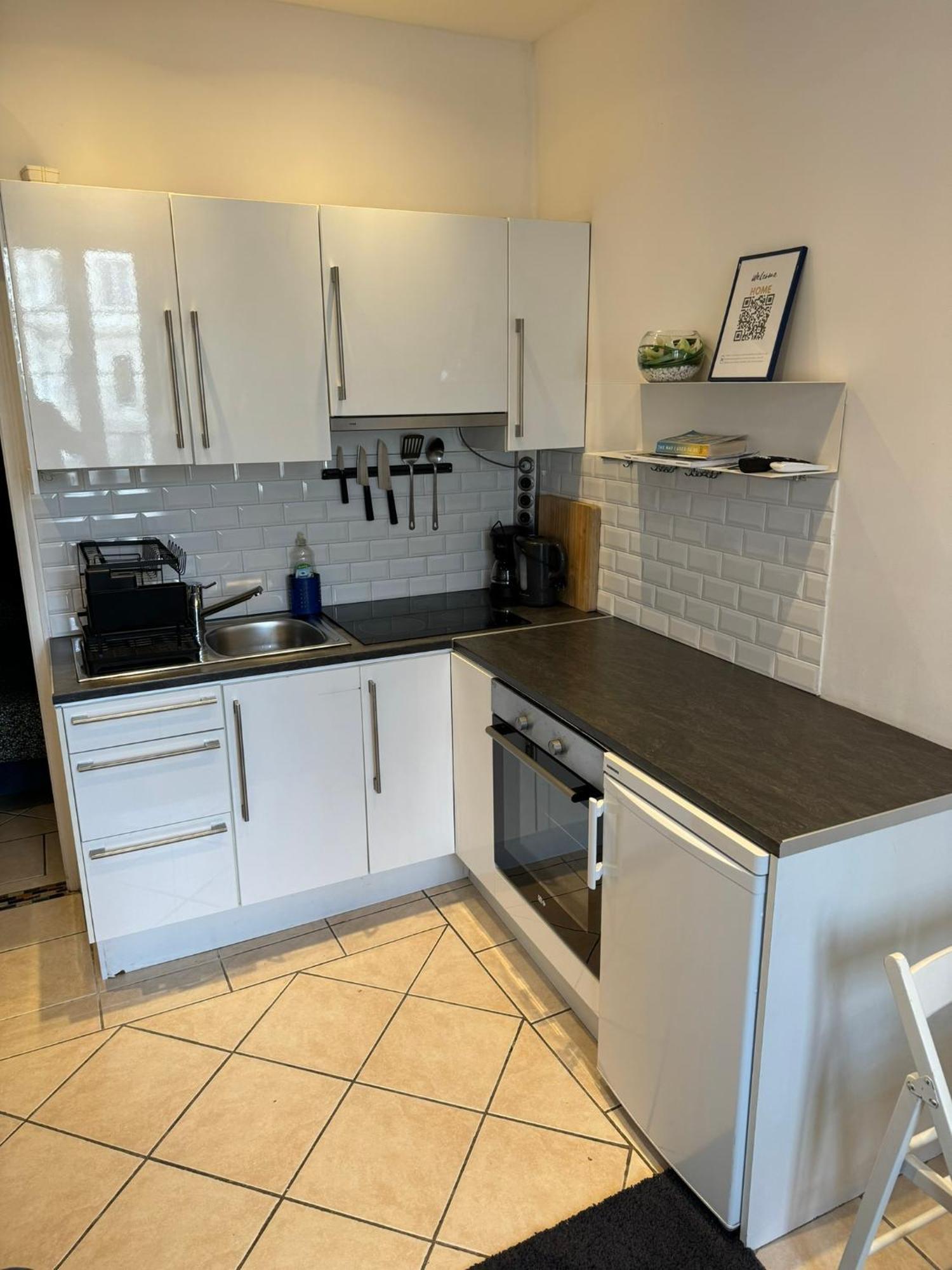 Freshly Tastefully Renovated Apartments In Heart Of Old Антіб Екстер'єр фото